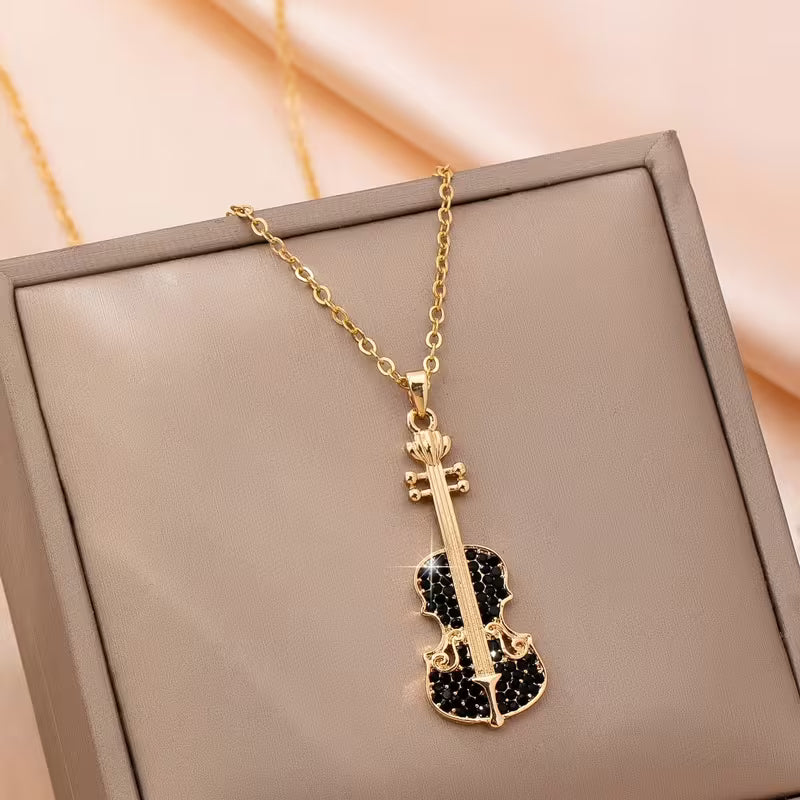Collar con Dije de Violín con Pedrería Negra