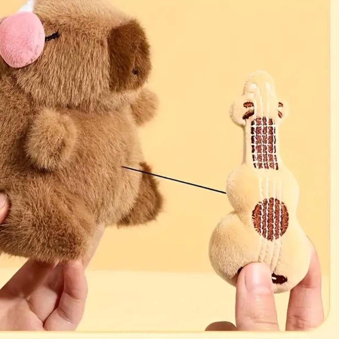 Peluche Mini Llavero Capibara Guitarrista