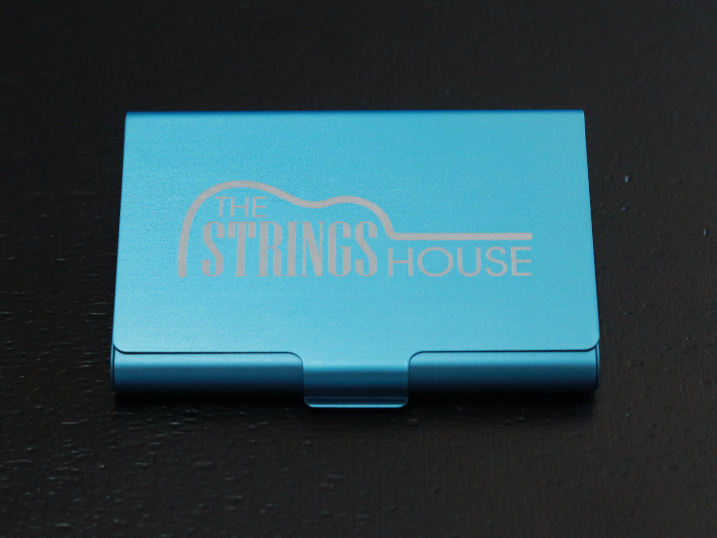 Estuche TSH de Aluminio Azul Grabado Láser Para Lijas