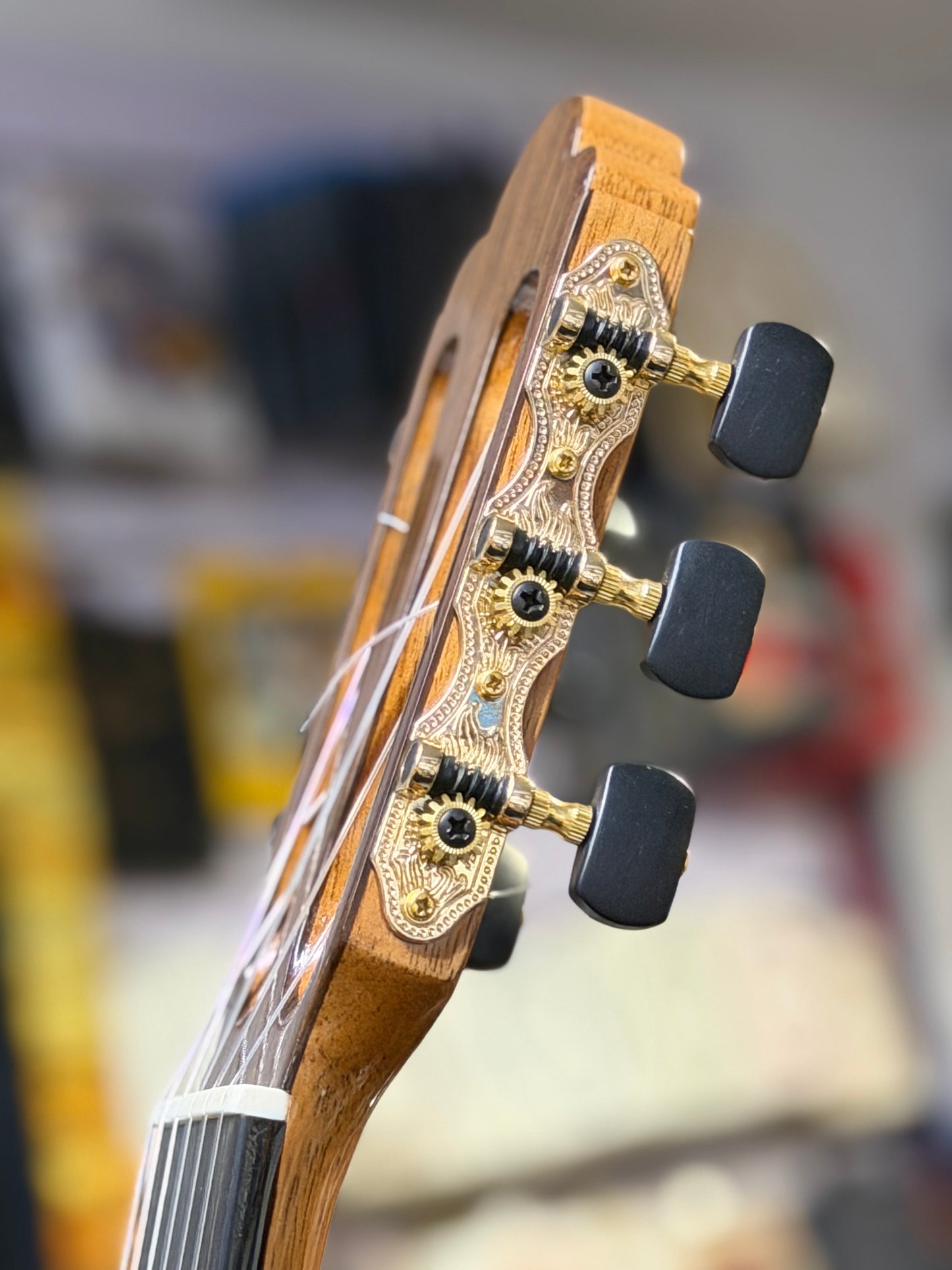Guitarra de Concierto Omar Estrada 2026 Cedro y Campinceran