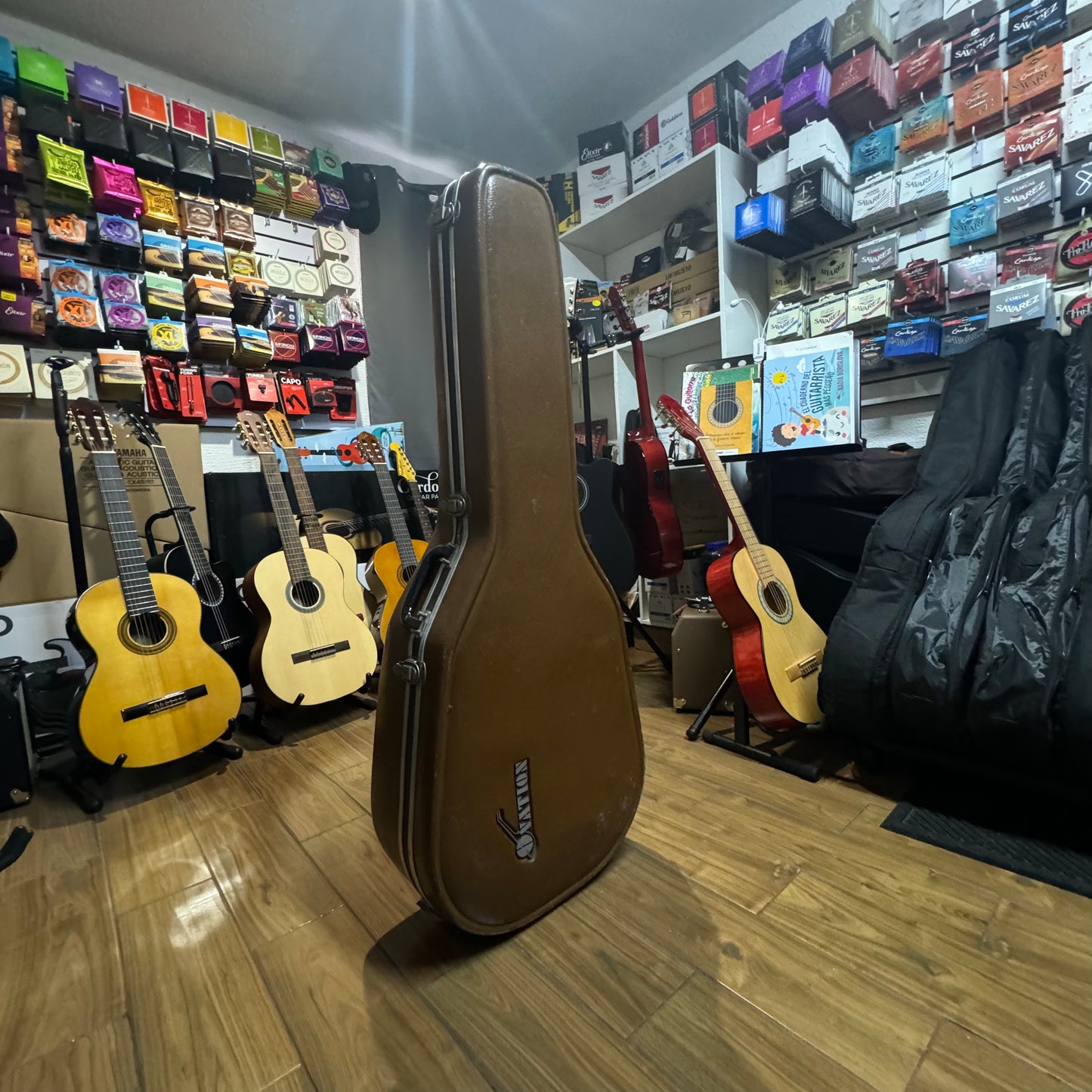Guitarra Electroacústica 1981 Ovation 1613 Natural Classic Stereo Cuerdas Nylon