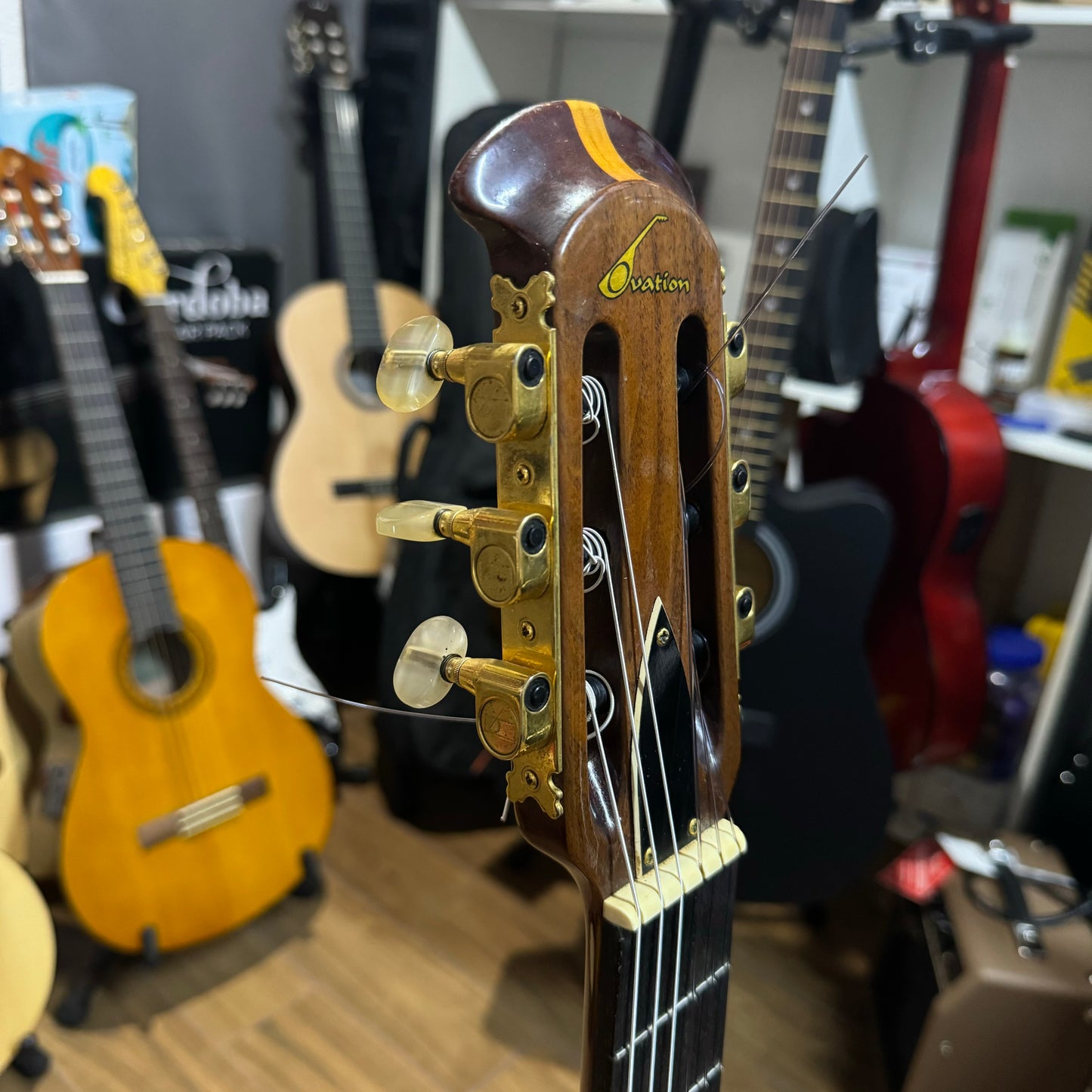 Guitarra Electroacústica 1981 Ovation 1613 Natural Classic Stereo Cuerdas Nylon