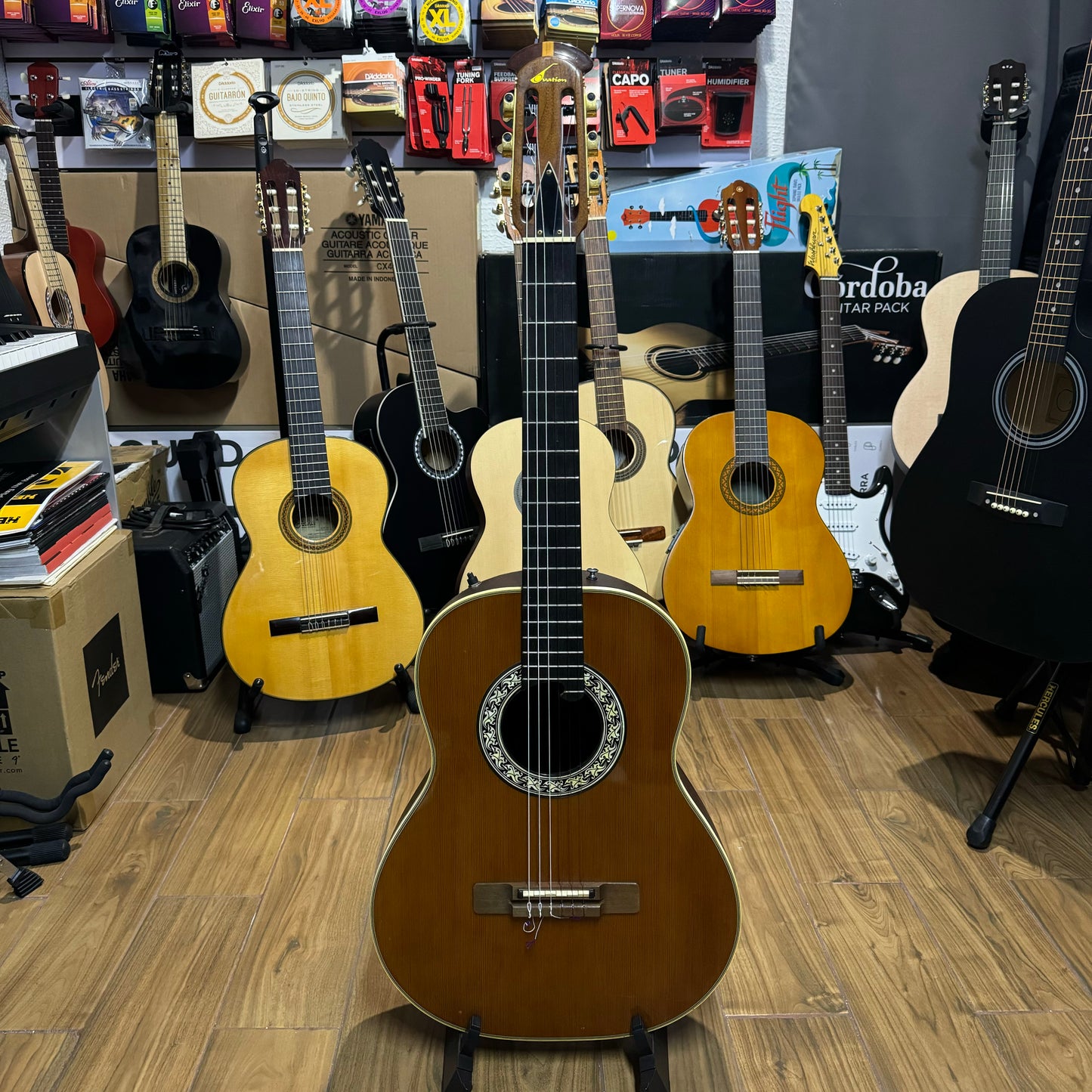 Guitarra Electroacústica 1981 Ovation 1613 Natural Classic Stereo Cuerdas Nylon