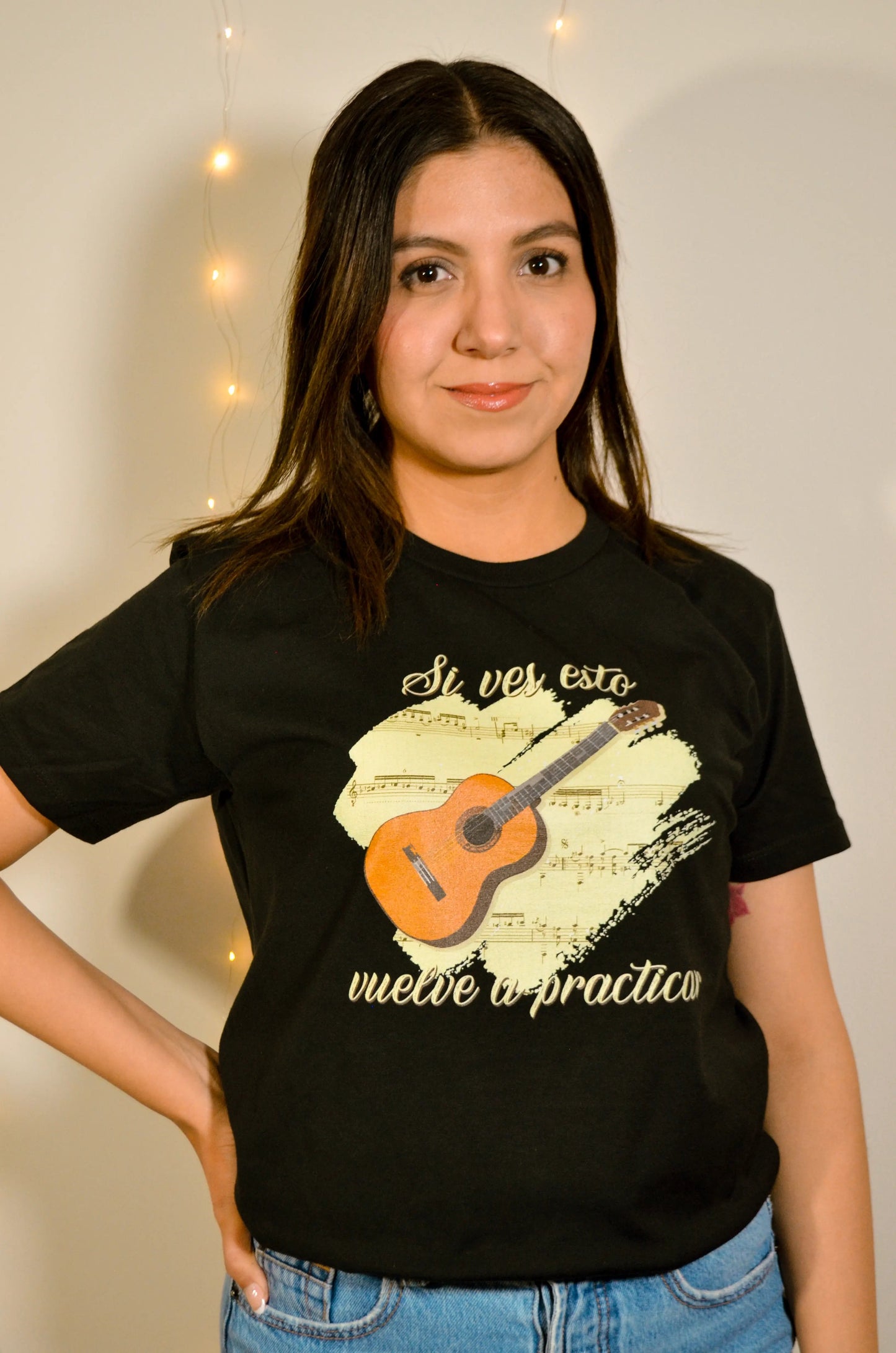 Playera Si Ves Esto Vuelve A Practicar Guitarra Negra by CHOPINGLIZT