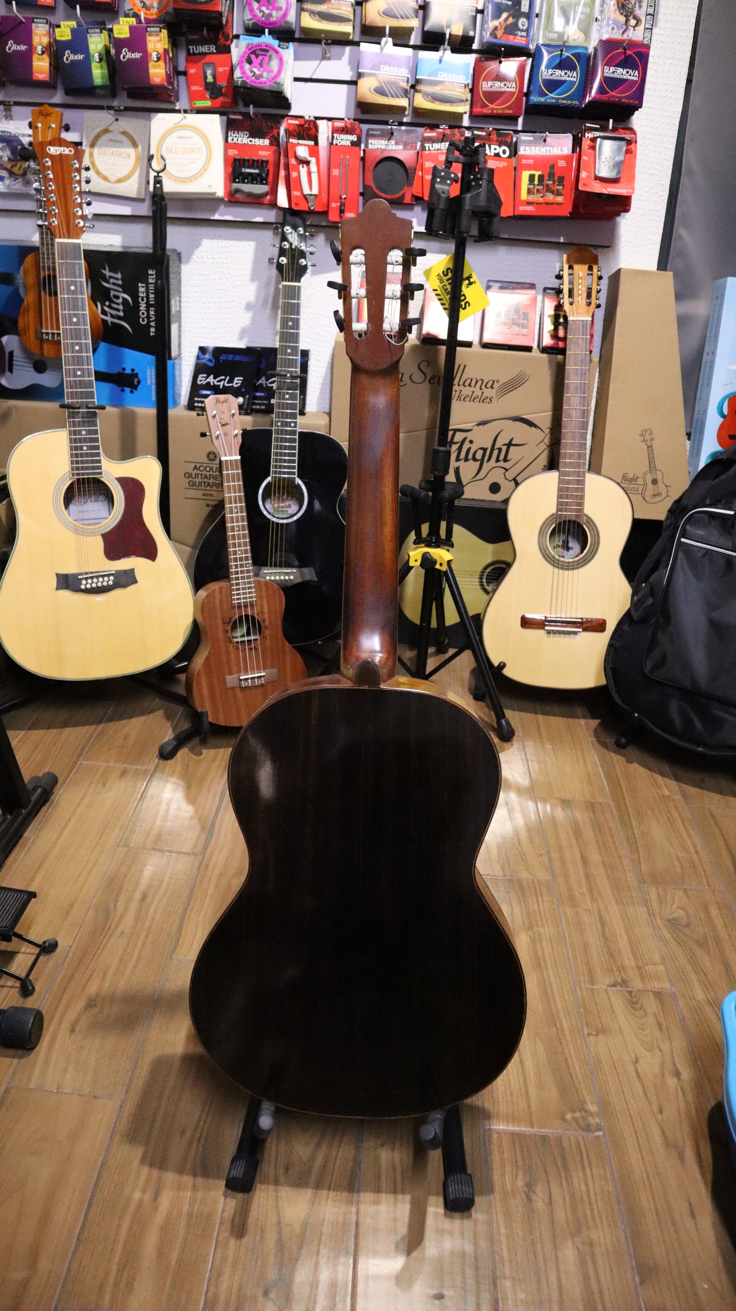 Guitarra de Concierto Palo de Rosa y Cedro Rojo Laudero Iván Risquez