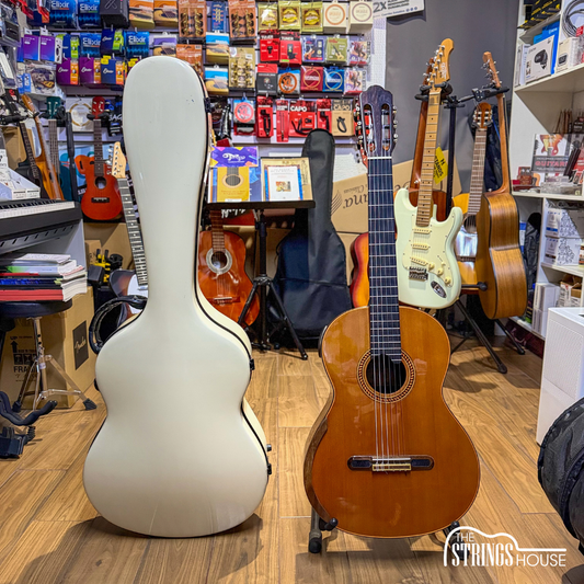 Guitarra de Concierto de Tiro 64 Doble Tapa del Luthier Yulong Guo Modelo Chamber Concert